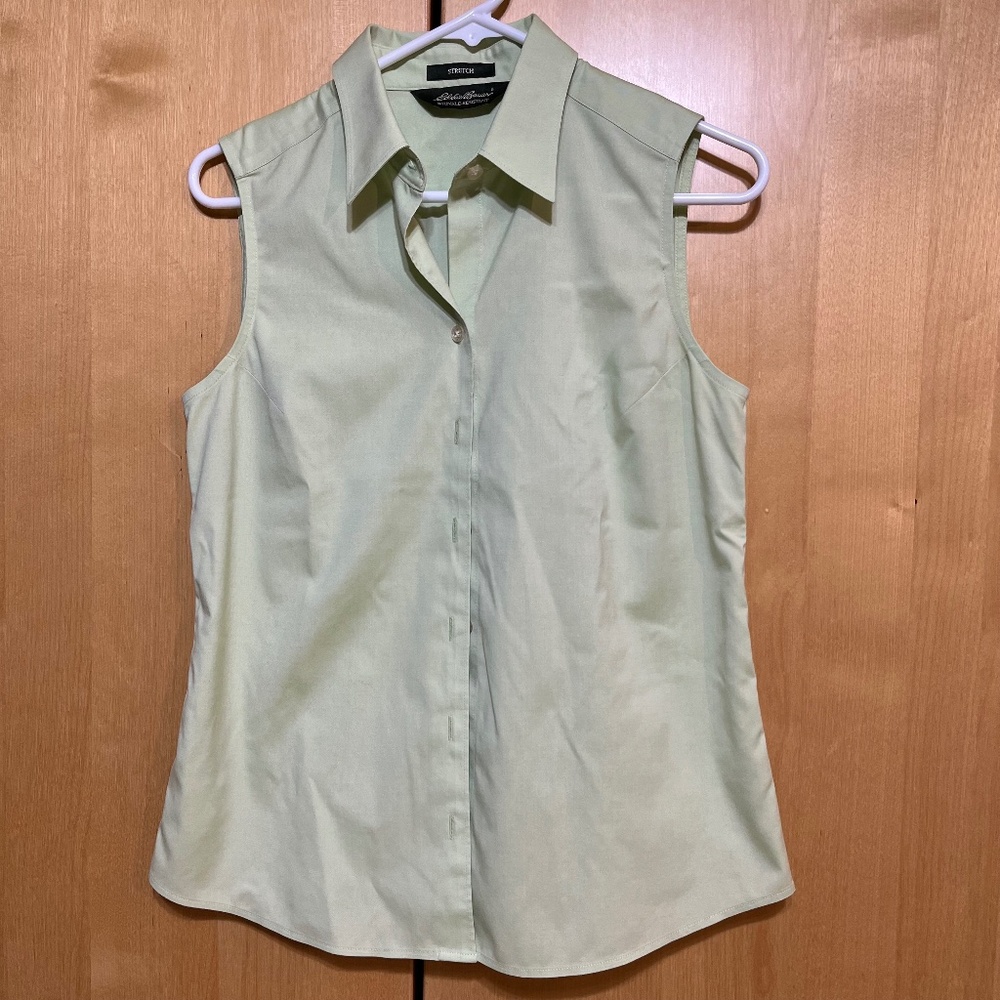 Light Green Eddie Bauer sleeveless collared ladies no-iron shirt